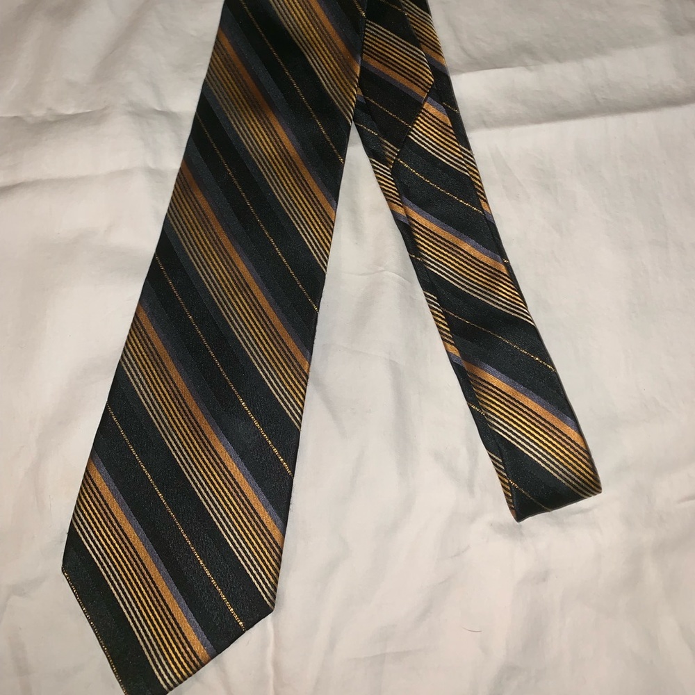 Croft & Barrow neck tie